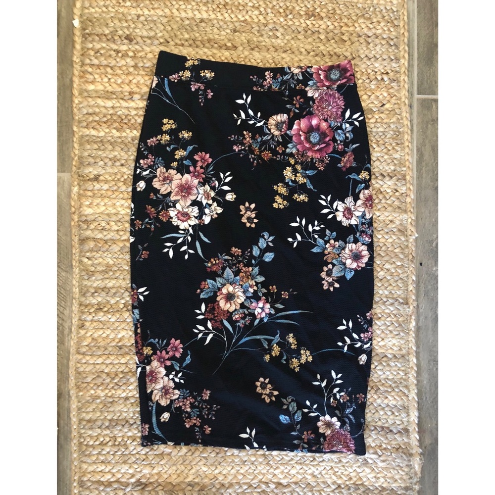 Floral pencil skirt